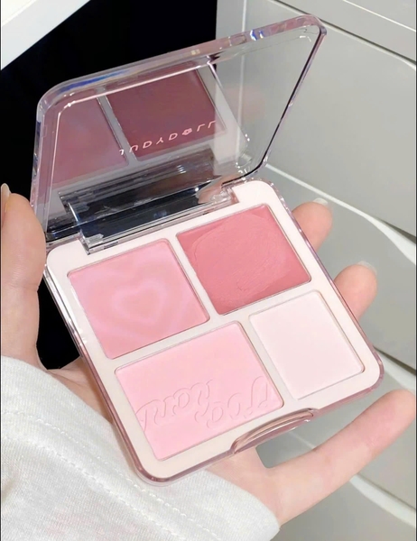 Phấn Má Hồng 4 Ô JUDYDOLL Tích Hợp Ô Má Kem