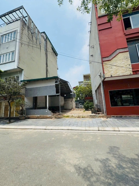 Bán Đất Trung Tâm Thị Trấn Phùng