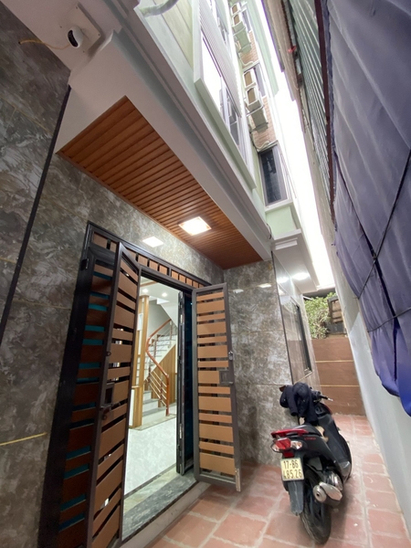 BÁN NHÀ 5 TẦNG - 7 PHÒNG NGỦ - NGÕ THÔNG HỮU HƯNG - 36M2 - 8.8 TỶ