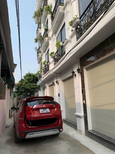 BÁN NHÀ MỚI FULL NỘI THẤT – OTO 7 CHỖ ĐỖ CỬA- MỌI NGẢ VÀO NHÀ ĐỀU ĐƯỜNG OTO