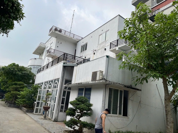 BÁN TỔ HỢP NHÀ XƯỞNG & VĂN PHÒNG - LÔ 01 ĐẦU KCN THẠCH THẤT - QUỐC OAI - 10.360M² - HAI MẶT TIỀN - 120 TỶ