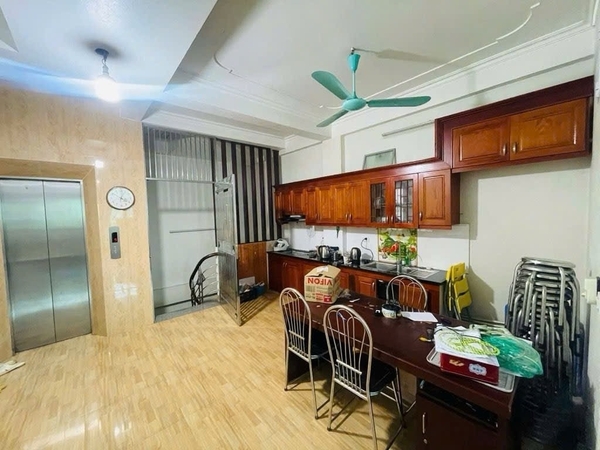 BÁN NHÀ MẶT PHỐ MẬU LƯƠNG - HÀ ĐÔNG: VỊ TRÍ ĐẮC ĐỊA - 6 TẦNG THANG MÁY - KINH DOANH SẦM UẤT - GIÁ 26.5 TỶ