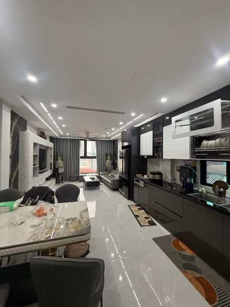 HOA HẬU 8 TẦNG THANG MÁY, GARA 7 CHỖ - NGÕ NGUYỄN VĂN CỪ LONG BIÊN - 41M² - 17.5 TỶ