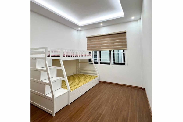 BÁN NHÀ LẠC LONG QUÂN - CẦU GIẤY: NHÀ DÂN XÂY 6 TẦNG TÂM HUYẾT - NGÕ THẲNG SÁT Ô TÔ - 5 PHÚT RA HỒ TÂY - GIÁ 9.4 TỶ