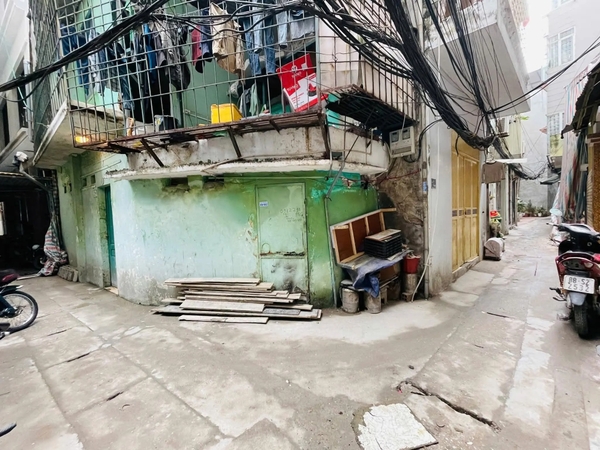 Bán Đất Vàng Ngõ 173 Hoàng Hoa Thám - Lô Góc 2 Thoáng - Có Sẵn Giấy Phép Xây 4 Tầng - Vị Trí Cách Lăng Bác 150m