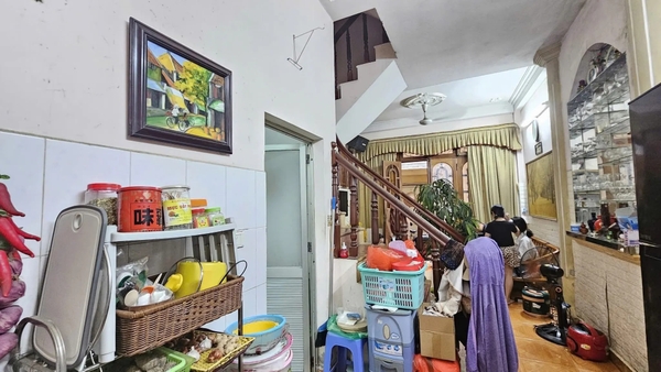 Bán Nhà 3 Tầng - Hoàng Hoa Thám - Ngõ Thông Vĩnh Phúc - SẴN MÓNG 5 TẦNG - Giá Đầu Tư 7.5 Tỷ