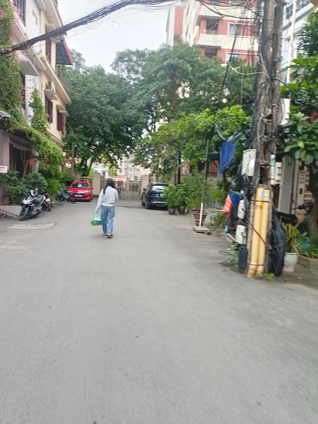 Bán Đất Nền Phân Lô 45m² - Ngõ 376 Đường Bưởi, Ba Đình - Ngõ Thẳng - Ô Tô Cách 15m - Pháp Lý Sạch Đẹp - Giá 11.5 T