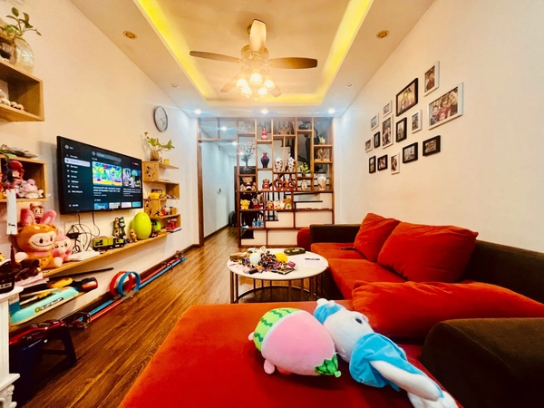 Ra Mắt Biệt Thự Phố 4 Tầng - 303 Ngõ Quỳnh - 2 Mặt Thoáng, 2 Mặt Ngõ Thông - Ô Tô Đỗ Cửa - Diện Tích Thực 49m² - Giá 13.8 Tỷ