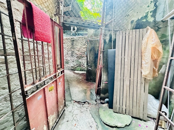 BÁN ĐẤT TRƯƠNG ĐỊNH - HOÀNG MAI: DIỆN TÍCH 61M2 - MẶT TIỀN 4.7M - 2 MẶT THOÁNG - SÁT PHỐ - GIÁ 18.9 TỶ