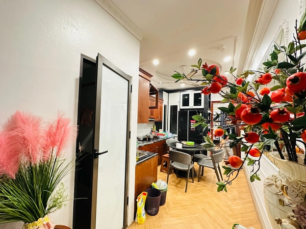 【SIÊU PHẨM ĐA NĂNG 6 TẦNG THANG MÁY】Nhà Mới 46m² Ngõ Chiến Thắng - Ô Tô Đỗ Cửa - Thiết Kế Thông Sàn Lý Tưởng Cho Văn Phòng, Studio, Ở - Giá 15.5 Tỷ