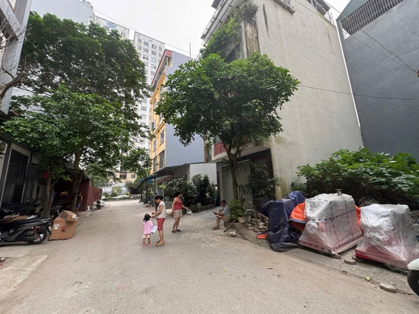 BÁN ĐẤT ĐẤU GIÁ MẬU LƯƠNG - HÀ ĐÔNG: VỊ TRÍ ĐẮC ĐỊA SÁT CHUNG CƯ - MẶT TIỀN 5M - PHÔI XÂY BUILDING CỰC ĐỈNH