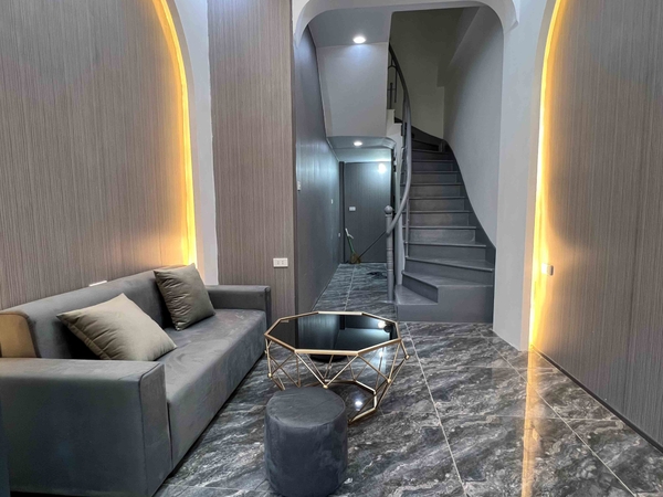 【NHÀ MẶT HỒ NGỌC HÀ】- 11/22m² 4 Tầng - Full NT - Ô tô Đỗ Cửa - View Hồ - 7.2 Tỷ