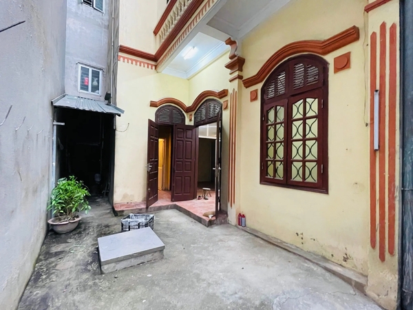 【NHÀ PHÂN LÔ QUÂN ĐỘI - VƯƠNG THỪA VŨ】- 83m² - 5 PN - Sân Ô Tô Riêng 19.5m² - Giá 13.5 Tỷ