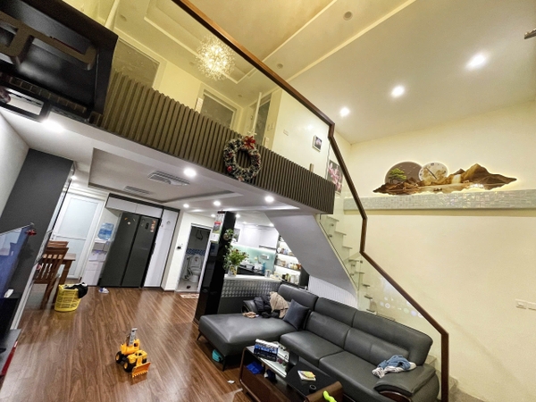 BÁN CĂN HỘ DUPLEX GIÁP NHẤT - THANH XUÂN: DIỆN TÍCH 120M² - TẦNG 1 TIỆN LỢI - Ô TÔ TRÁNH - CHI PHÍ DỊCH VỤ CỰC THẤP