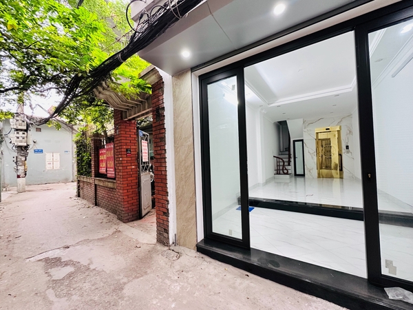 BÁN NHÀ TRƯƠNG ĐỊNH - GIÁP RANH HAI BÀ TRƯNG: 6 TẦNG THANG MÁY - NGÕ THÔNG VF3 ĐỖ CỬA - TIỆN ÍCH NGẬP TRÀN - GIÁ 7.8 TỶ