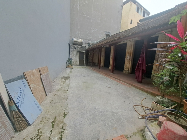 BÁN ĐẤT PHỐ GIÁP NHỊ - HOÀNG MAI: 10M RA MẶT PHỐ Ô TÔ - PHÔI XÂY 7 TẦNG THANG MÁY - VỊ TRÍ ĐẮC ĐỊA - GIÁ 7.5 TỶ