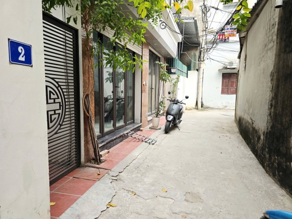 NHÀ 4 TẦNG CUỐI NGÕ 2 MẶT THOÁNG - KHU VỰC BÁT KHỐI/PHỐ TRẠM, QUẬN LONG BIÊN - 37M² - 8.5 TỶ