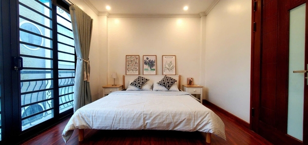 NHÀ 5 TẦNG HAI THOÁNG, Ô TÔ ĐỖ CỬA - PHỐ LÂM DU LONG BIÊN - 31M² - 9.95 TỶ