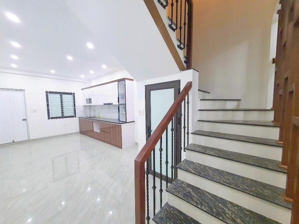 BÁN NHÀ GIẢNG VÕ - ĐỐNG ĐA: VỊ TRÍ ĐẮC ĐỊA KẾ CẬN VINHOMES GALLERY - HAI MẶT THOÁNG - DÒNG TIỀN SẴN CÓ - GIÁ 17.2 TỶ