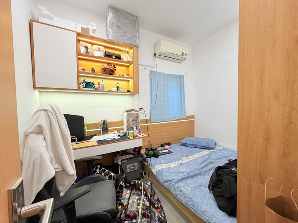 BÁN CĂN HỘ TẬP THỂ NGUYỄN KHOÁI - HAI BÀ TRƯNG: TẦNG 2 TIỆN LỢI - FULL NỘI THẤT XỊN - SÂN CHUNG RỘNG - GIÁ 3.25 TỶ