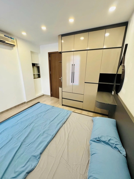【CĂN HỘ TẬP THỂ FULL NT - NGUYỄN CHÍNH, HOÀNG MAI】- Tân Mai, Hoàng Mai - 26m² (SD 65m²) - 2PN - Sân Rộng - Giá 3.95 Tỷ