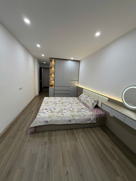 BÁN NHÀ MỚI 5 TẦNG FULL NỘI THẤT - KHU TRUNG TÂM BỒ ĐỀ, PHƯỜNG BỒ ĐỀ - GIÁ 8.35 TỶ