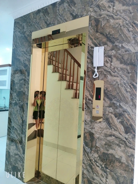 Bán nhà 40m² mặt tiền 3.3m, có thang máy, ô tô vào nhà, gần Vinhomes Đan Phượng