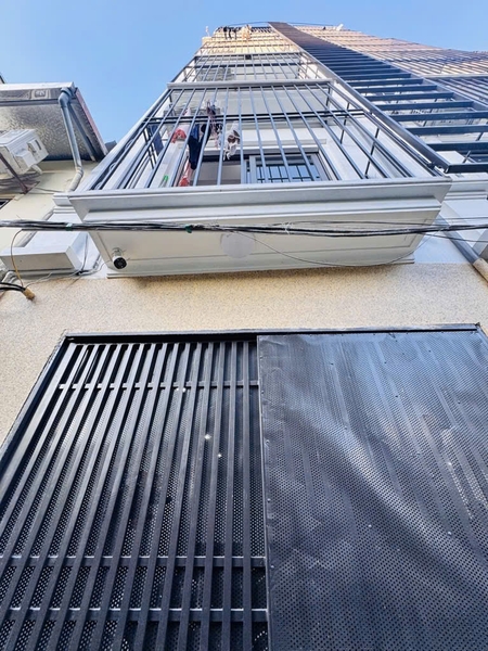 Chính chủ bán CCMN 42m², 12 phòng, mặt tiền rộng, dòng tiền 42 triệu/tháng