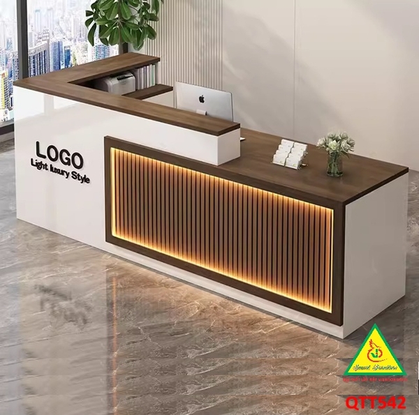 quay-le-tan-go-mdf-hien-dai-quay-thu-ngan-qtt542-khong-bao-gom-logo-va-den-noi-t