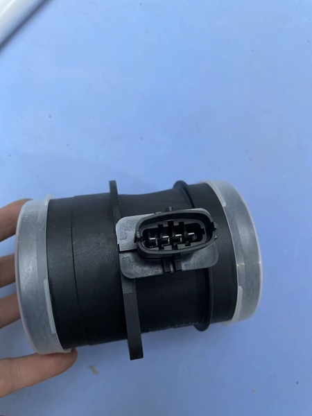 camt-bien-gio-zotye-z8-zotye-t700