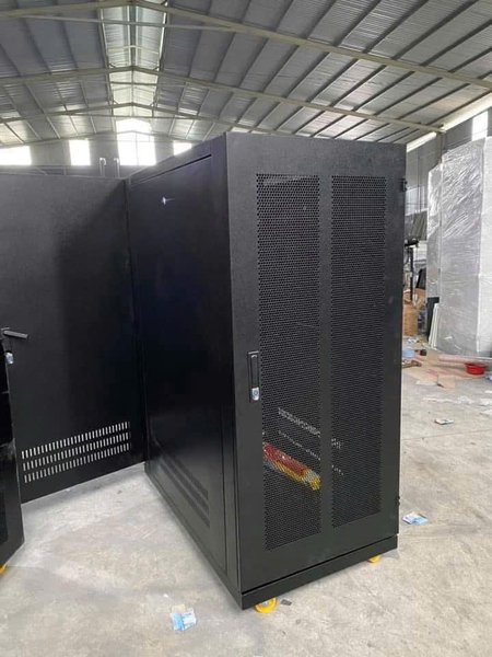 Tủ Rack TNT rack 24u d600
