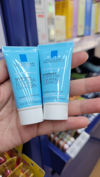 Sữa rửa mặt La Roche Posay Toleriane Purifying Foaming Cleanser dành cho da nhạy cảm 15ml