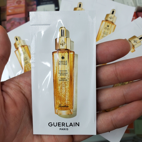 Sample Guerlain Youth Watery Oil