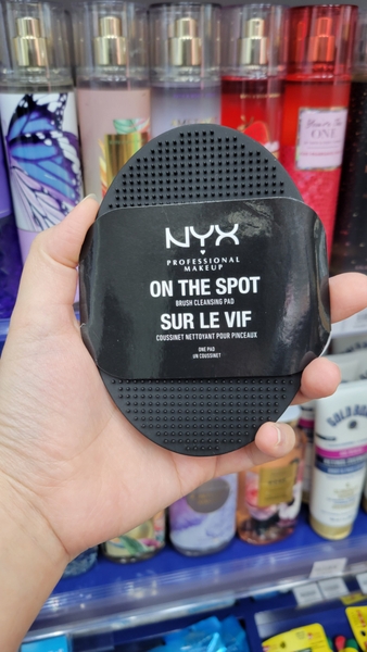 Miếng rửa cọ NYX