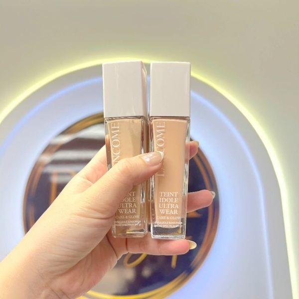 Kem nền Lancome Teint Idole Ultra Wear Care and Glow SPF 27 date t7/2027