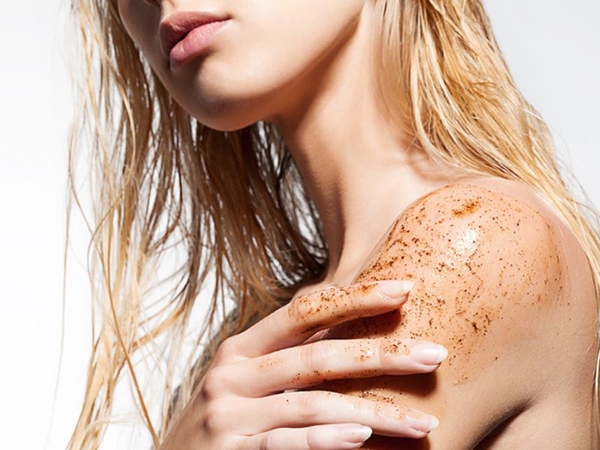 Khám phá top 5 sản phẩm tẩy tế bào chết body cho da khô tốt nhất