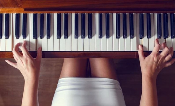 lớp học piano cho người lớn - st music