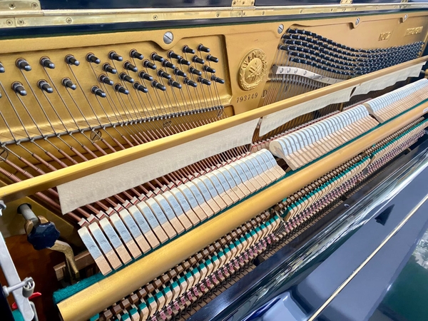 Cách Búa Lên Dây Đàn Piano hiệu quả. Mua đàn piano cơ tại Nhạc Cụ Văn Quốc