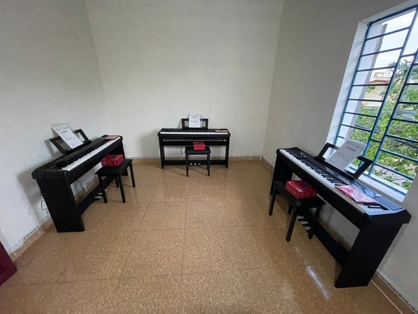 piano điện eterna được nhiều người tin tưởng lựa chọn