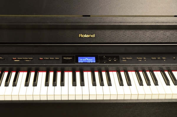 Đàn piano điện Roland HP 307