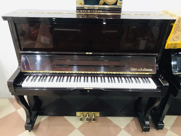 Piano cơ Gors & Kallmann 