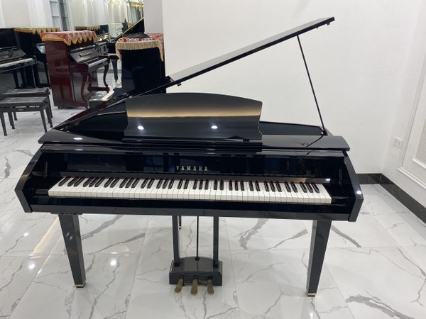 piano yamaha dgp7