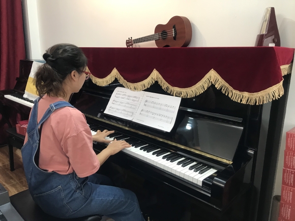 khóa học piano cá nhân st music