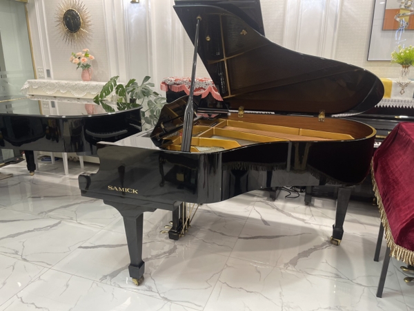 grand piano samick g185e