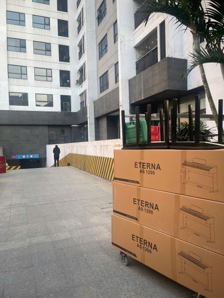 bàn giao piano điện eterna as1200 cho trung tâm âm nhạc