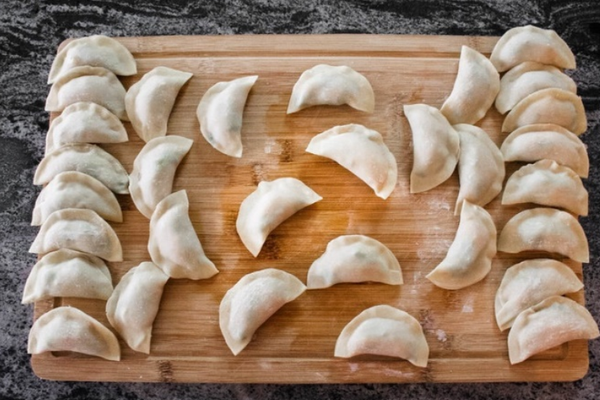 Cách làm bánh gối hấp ăn ấm lòng ngày trở gió