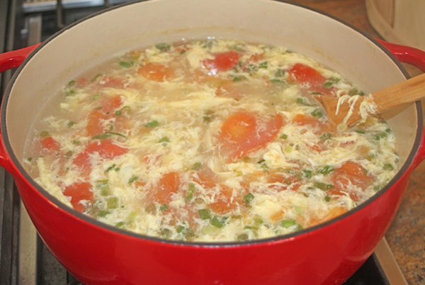 Cách nấu canh mây trứng với xương heo