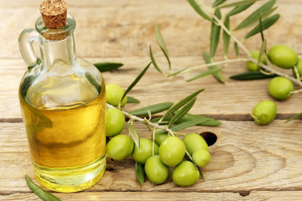 Dầu oliu là gì? Công dụng và cách sử dụng dầu oliu