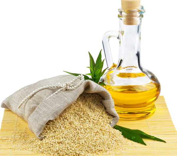 Tìm hiểu dầu mè là gì? Công dụng và cách sử dụng dầu mè