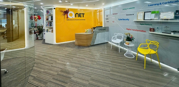CUNG CẤP VÀ LẮP ĐẶT HỆ THỐNG MÀN HÌNH LED P1.86 TẠI PHÒNG ĐÀO TẠO CÔNG NGHỆ QNET